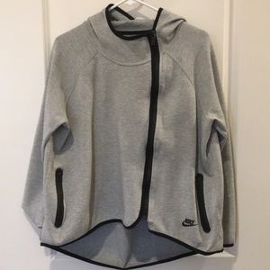 Nike Womens Tech Fleece Cape